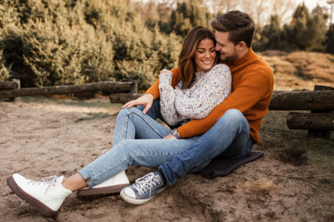 Gina & Marius_NRW_Haltern am See_Westruper Heide_Coupleshooting_Paarshooting_Hochzeitsfotografie_Verlobungsshooting_Hochzeitsreportage_Boho_Vintage_Franzi & Mirco Fotografie_31