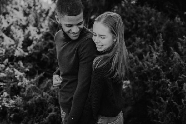 Lucia & Justin_NRW_Haltern am See_Westruper Heide_Coupleshooting_Paarshooting_Hochzeitsfotografie_Verlobungsshooting_Hochzeitsreportage_Boho_Vintage_Franzi & Mirco Fotografie_27